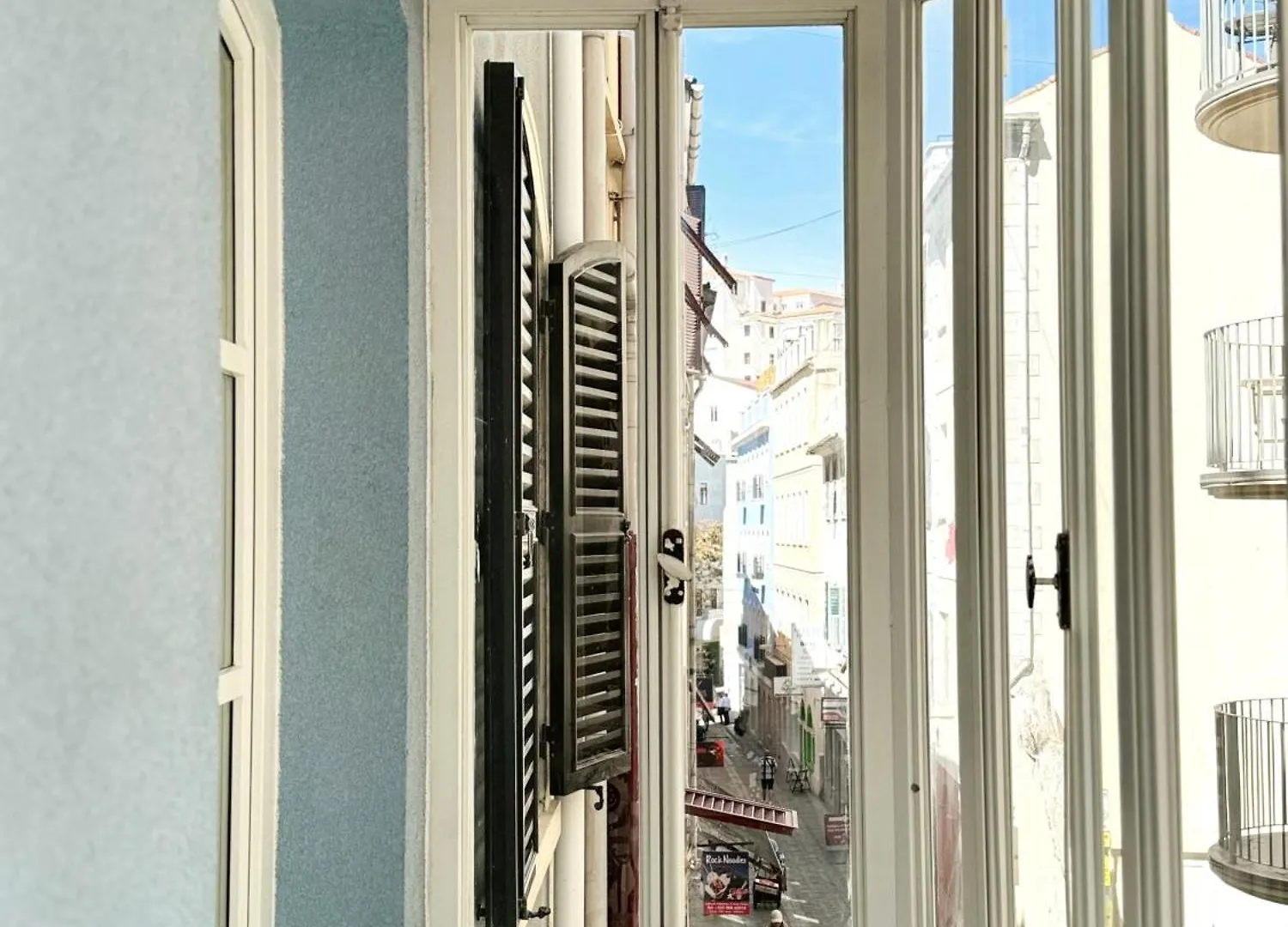 Fabulous City Centre Apartment - Grand Central House Gibraltar