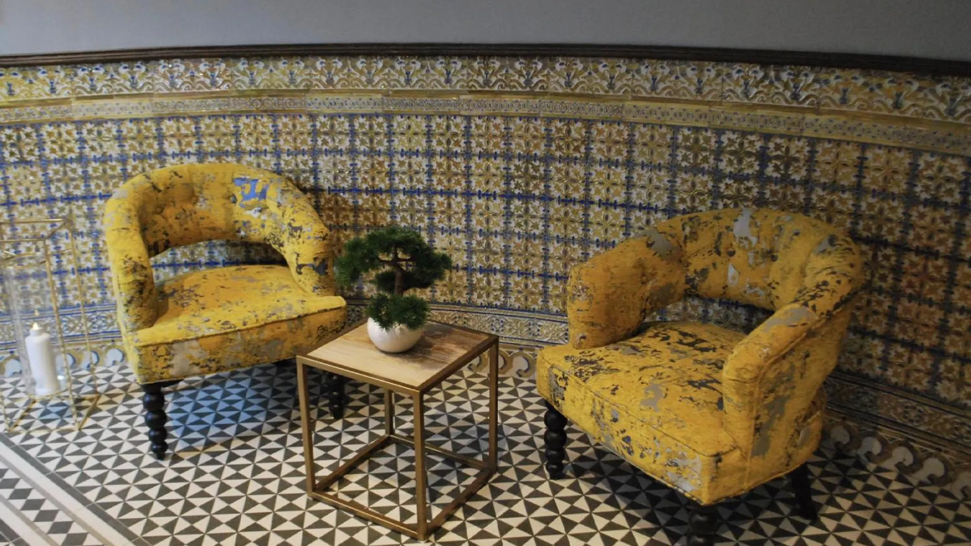 Fabulous City Centre Apartment - Grand Central House Gibraltar 0*,  Gibraltar