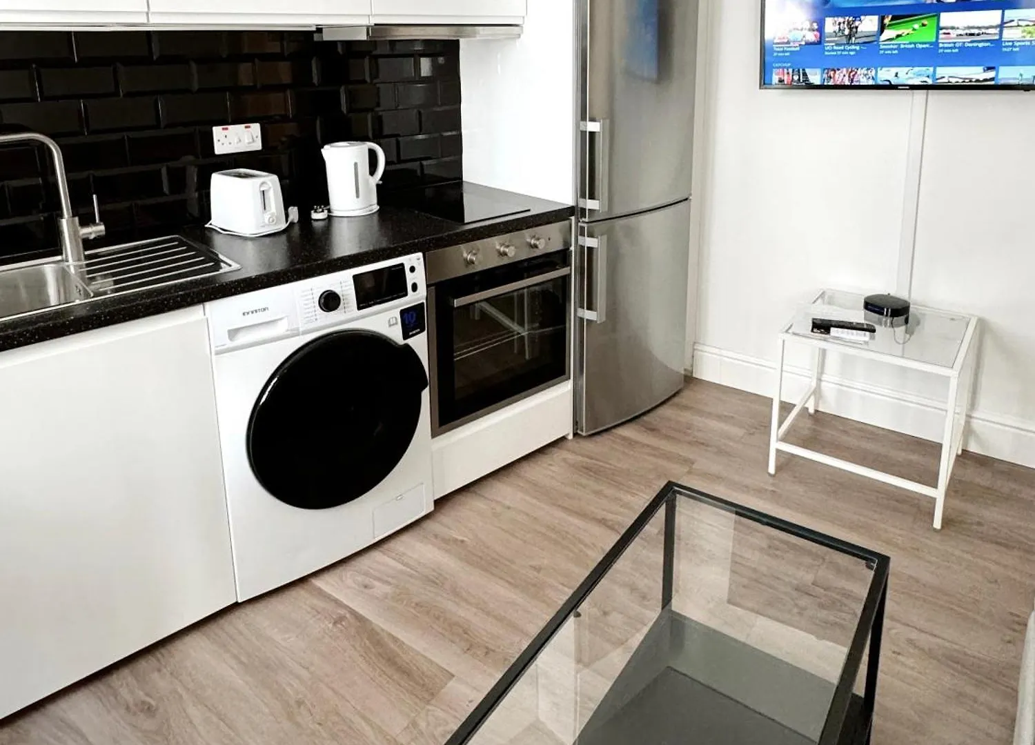 Fabulous City Centre Apartment - Grand Central House ジブラルタル 0*,  ジブラルタル