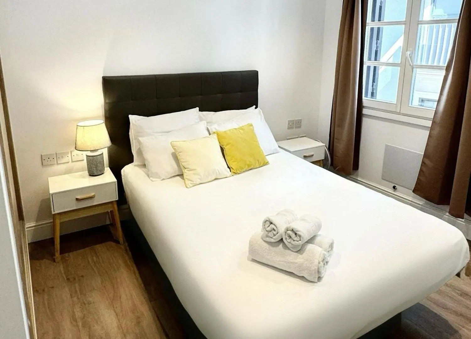 Fabulous City Centre Apartment - Grand Central House Gibraltar
