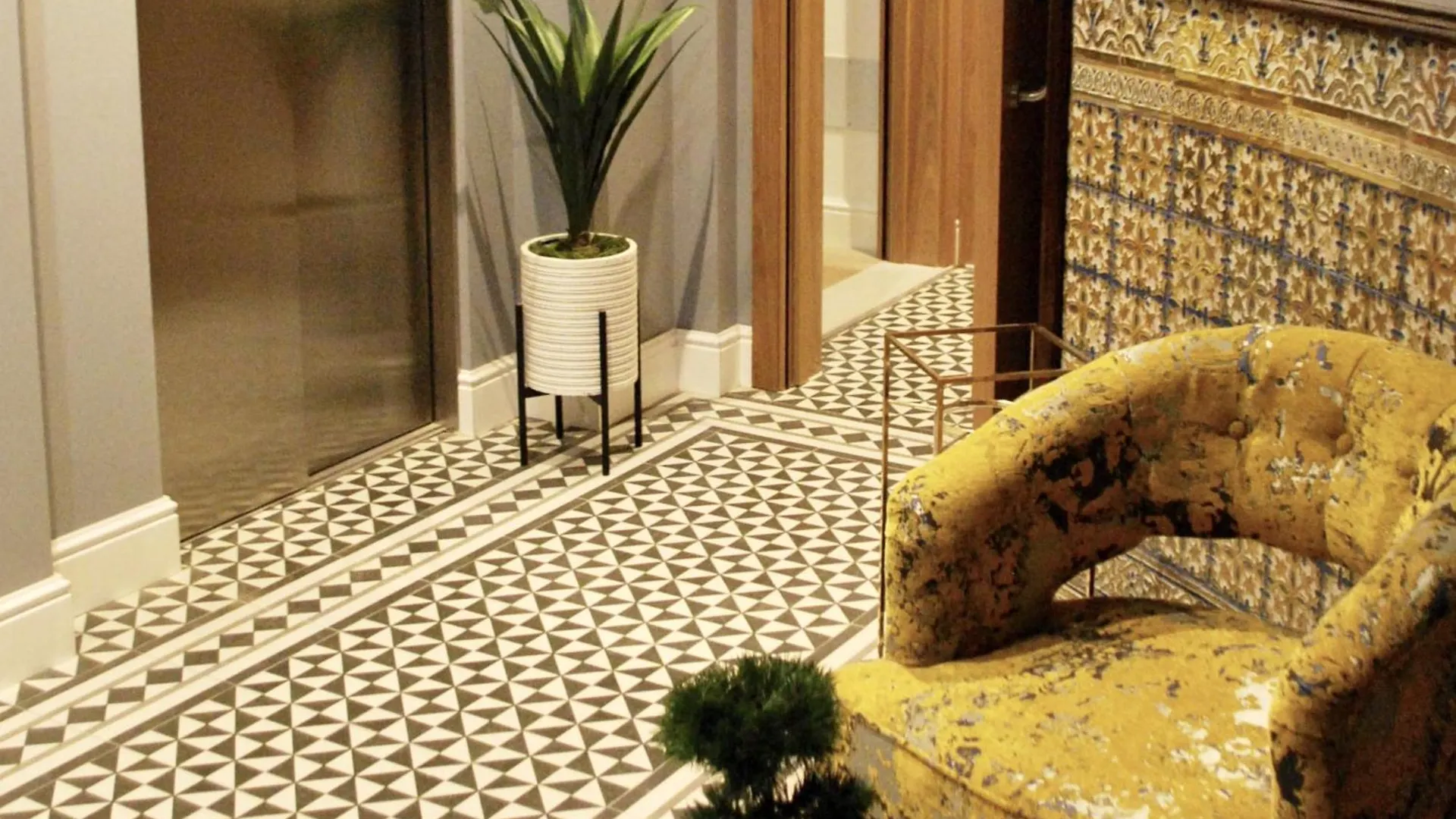 Fabulous City Centre Apartment - Grand Central House Gibilterra